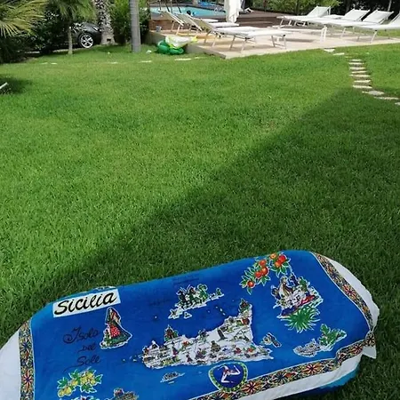 Isola Del Sole, Appartamenti Con Piscina Balestrate Exterior photo