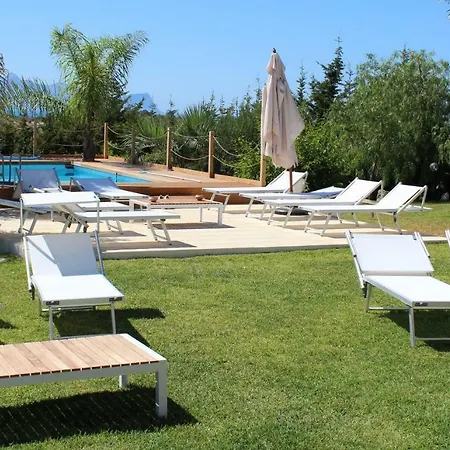 Isola Del Sole, Appartamenti Con Piscina Balestrate Exterior photo