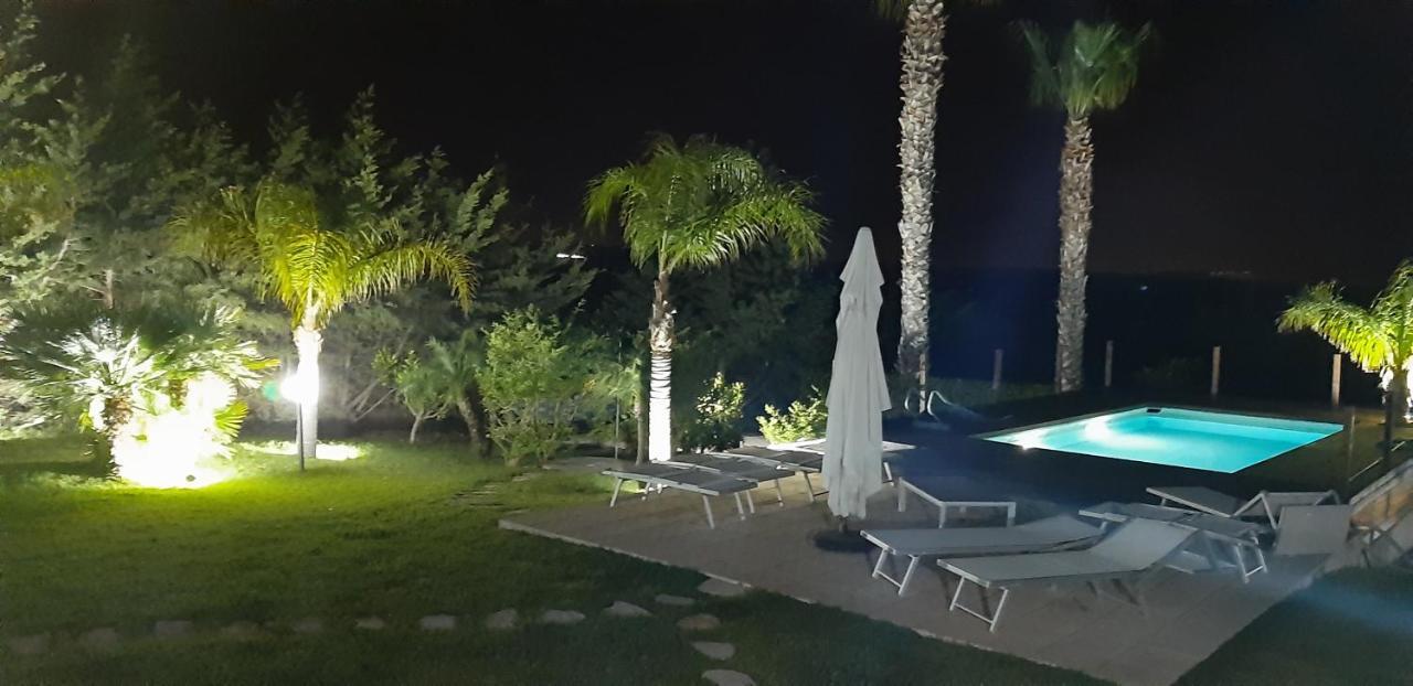 Isola Del Sole, Con Piscina Holiday home