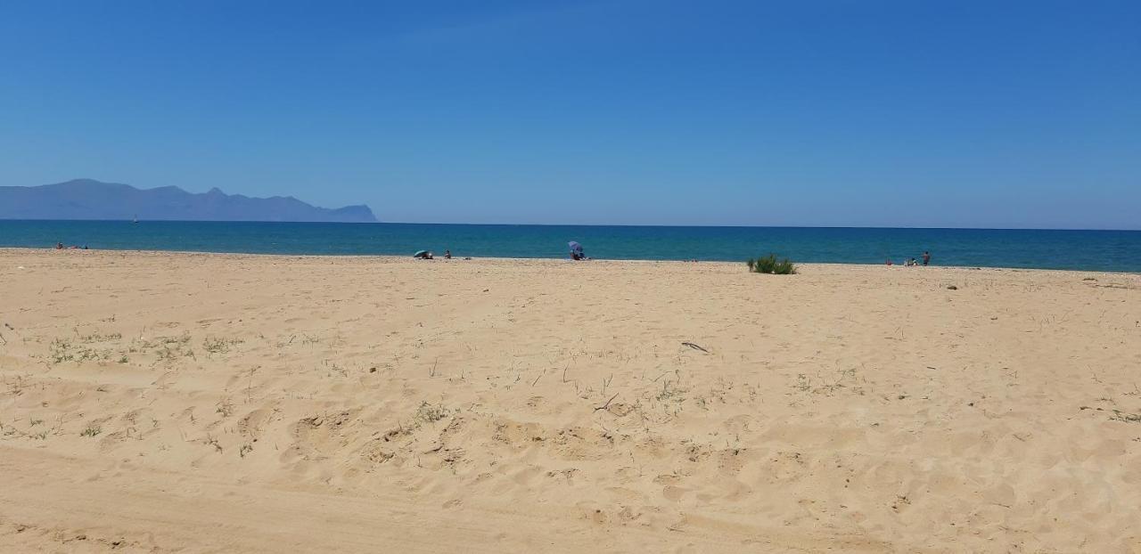 Isola Del Sole, Con Piscina