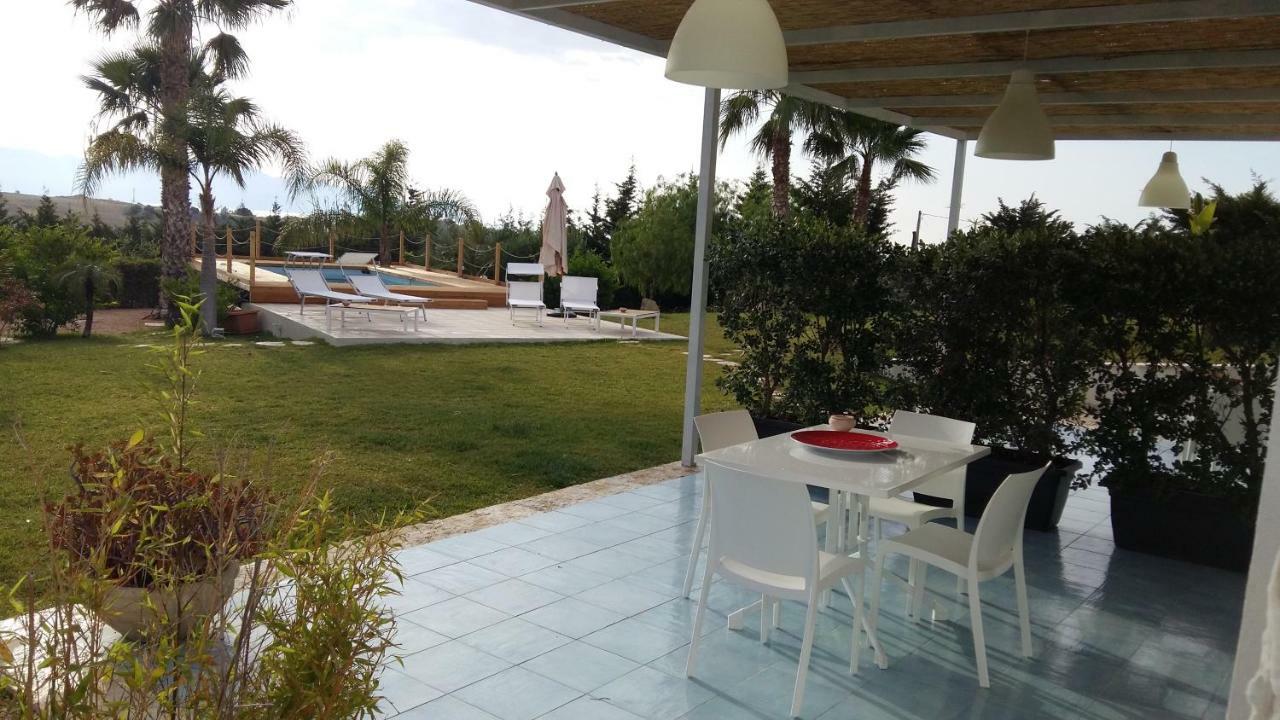 Isola Del Sole, Con Piscina