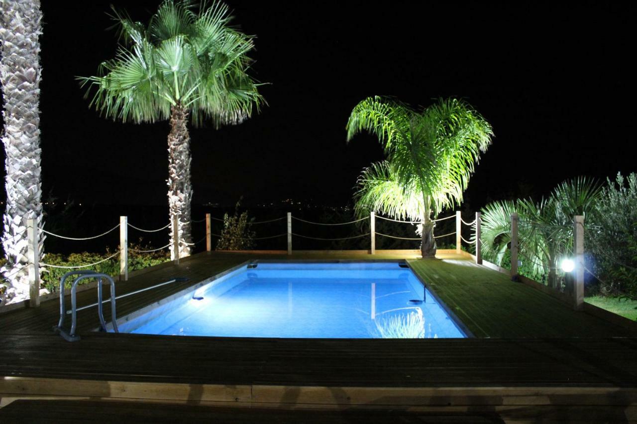 Isola Del Sole, Con Piscina Holiday home *
